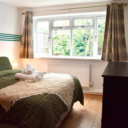 Luxury 2 Bedroom Apartment, Parking, Few Minutes Walk From Wembley Stadium London Exteriör bild