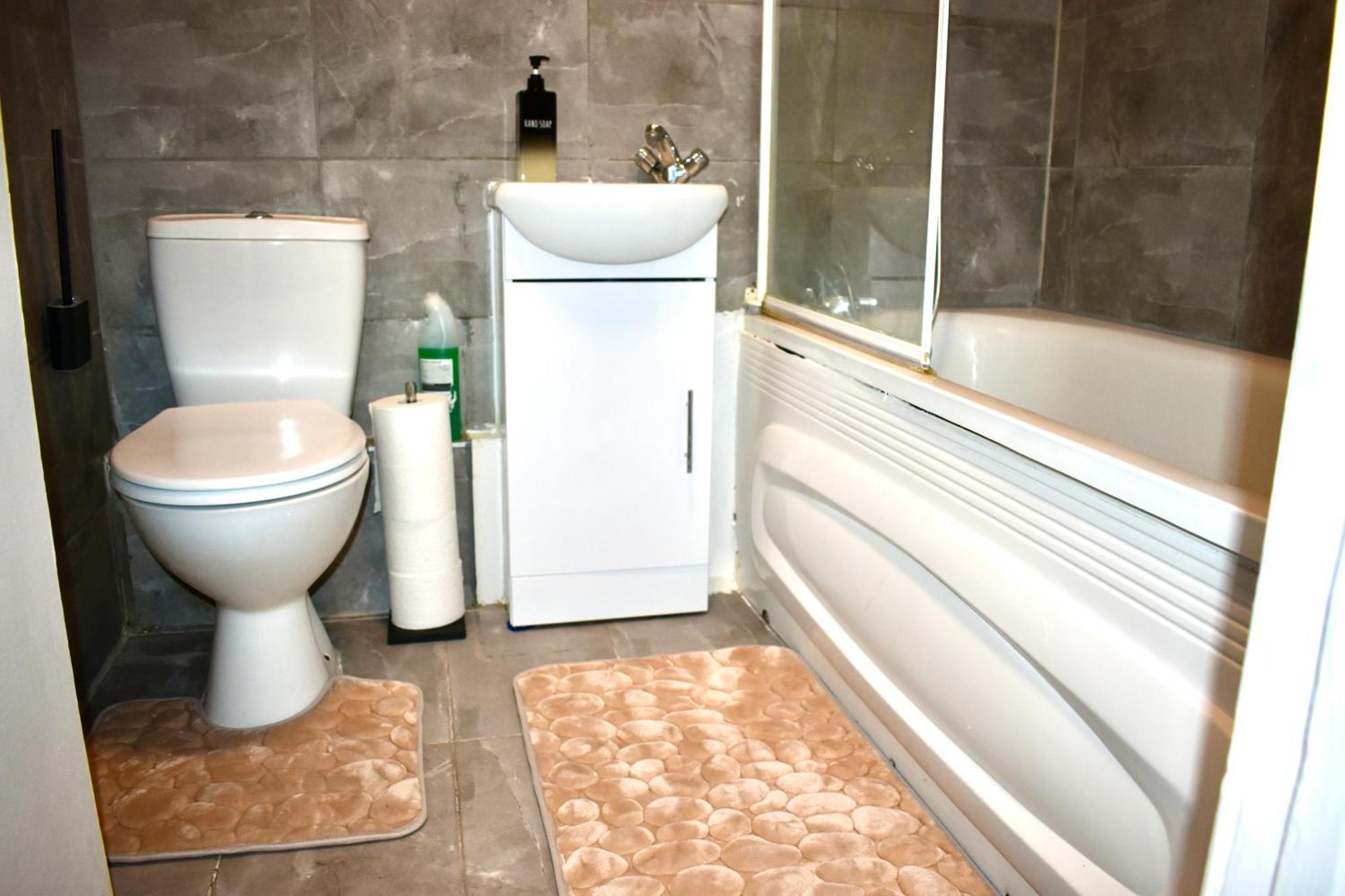 Luxury 2 Bedroom Apartment, Parking, Few Minutes Walk From Wembley Stadium London Exteriör bild
