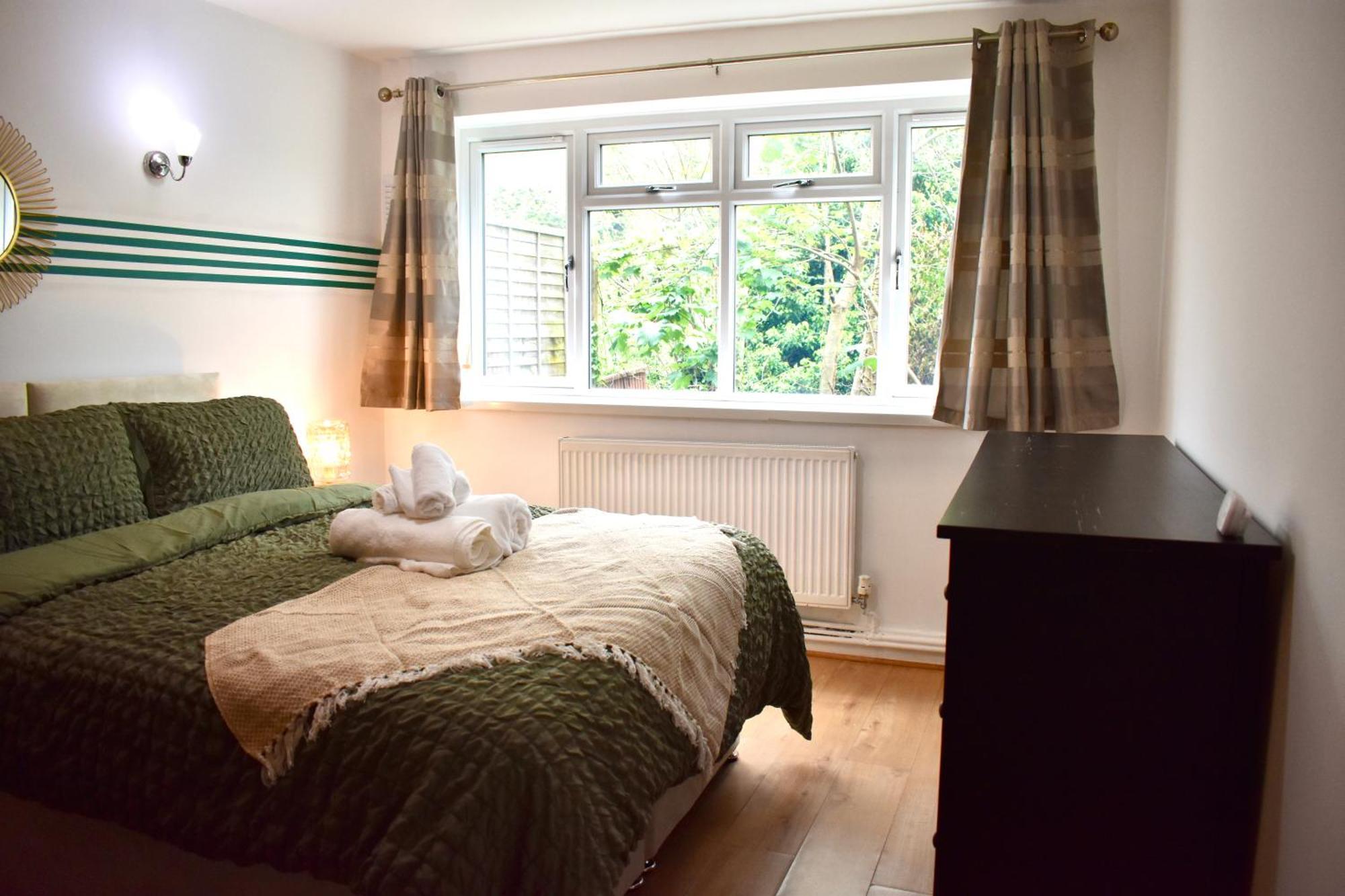 Luxury 2 Bedroom Apartment, Parking, Few Minutes Walk From Wembley Stadium London Exteriör bild