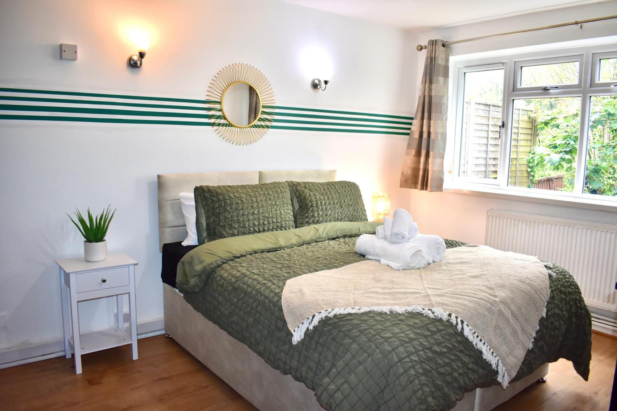 Luxury 2 Bedroom Apartment, Parking, Few Minutes Walk From Wembley Stadium London Exteriör bild